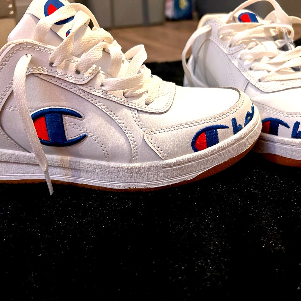 I’m selling these as a combo for a steal the cover page pair size 5 other size 8